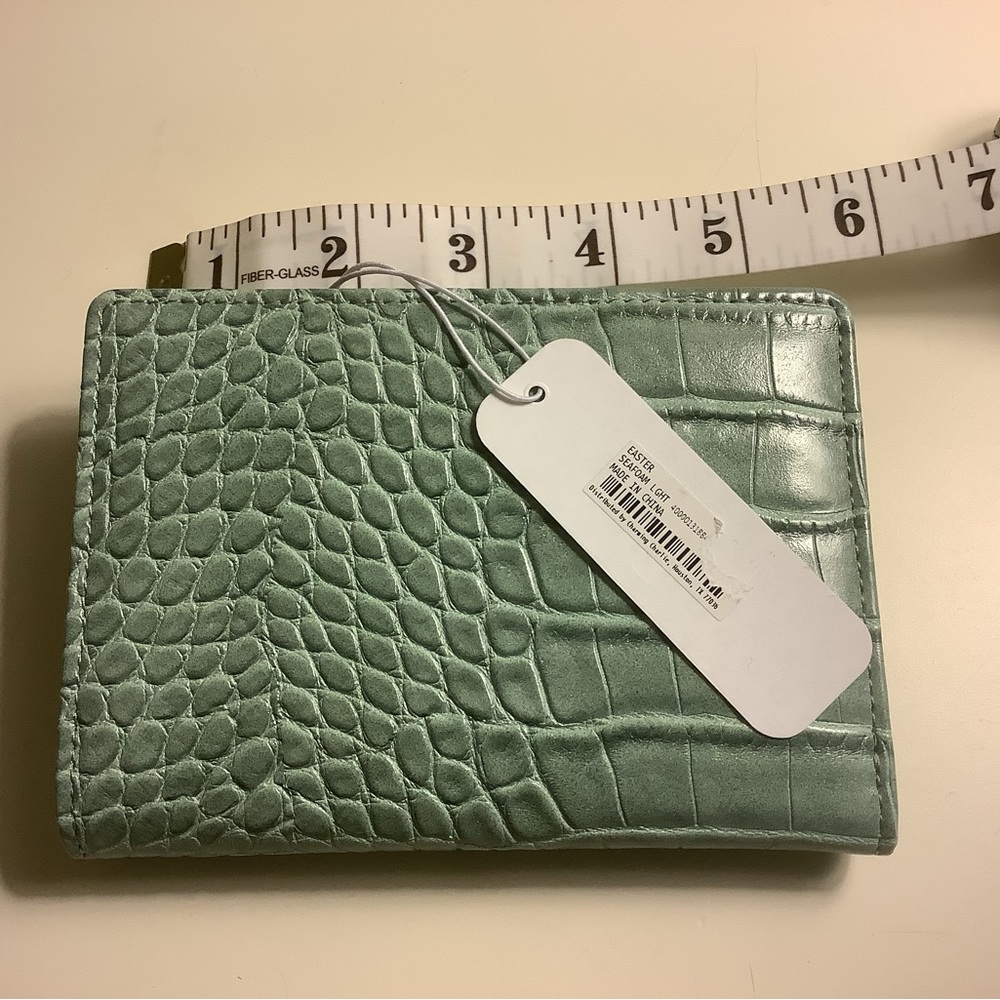 NWT! Textured wallet